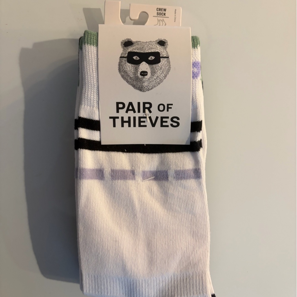 Pair of Thieves Crew Socks White Black Striped Men’s Size 6–12 NEW